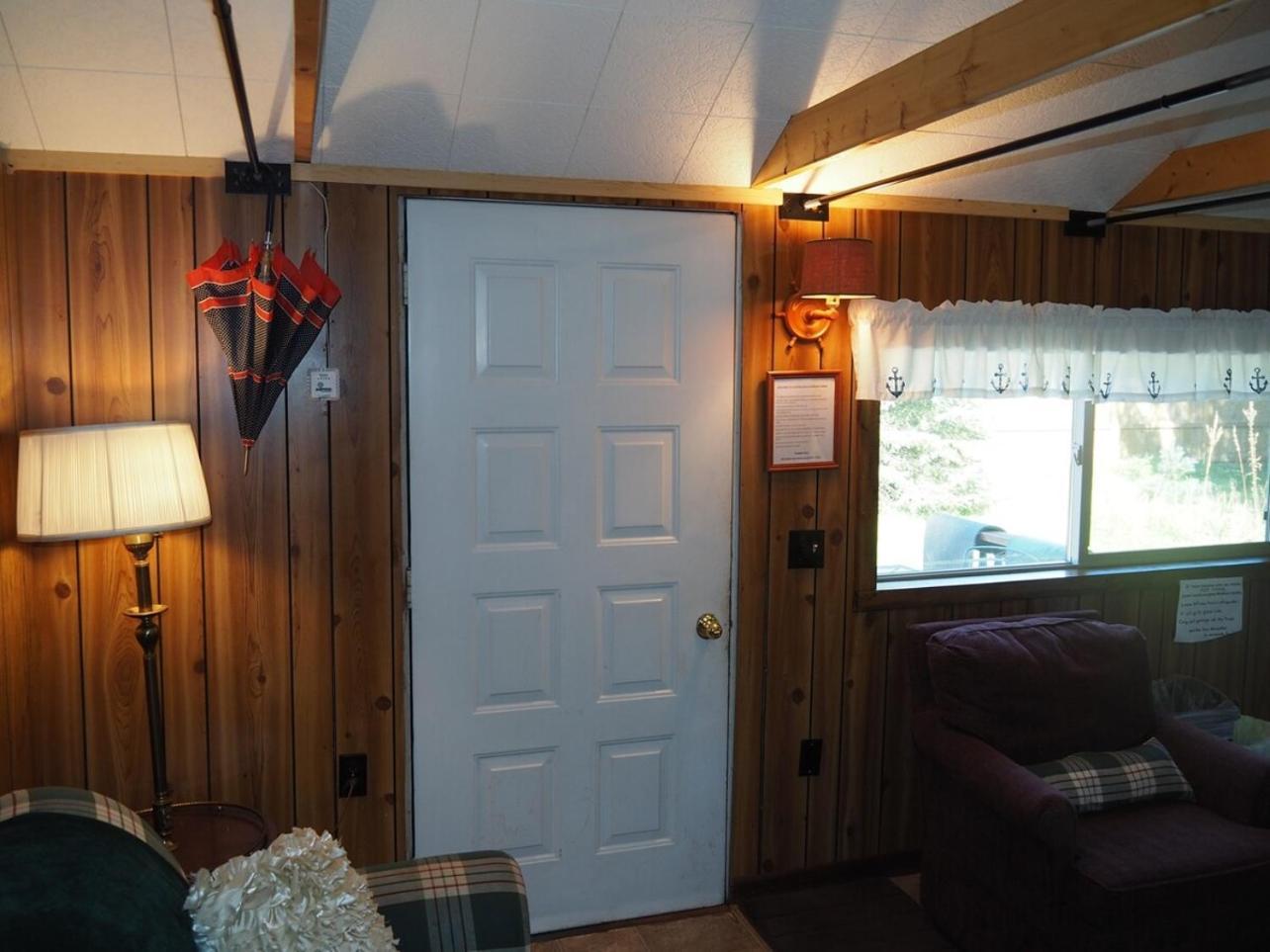 Sleeping Bear Riverside Cabins - Cabin #1 Honor Exteriér fotografie